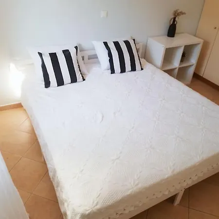 Apartament Agi's *